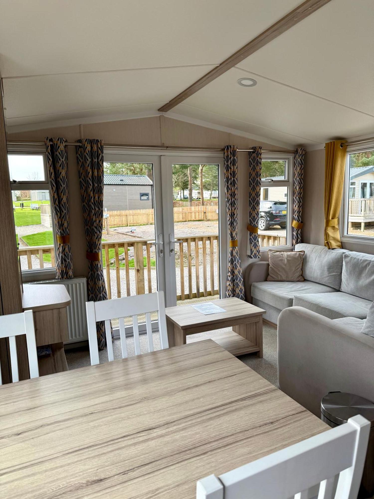 The Trout Van - Beautiful, Luxury Static Caravan Aberlour Exterior photo