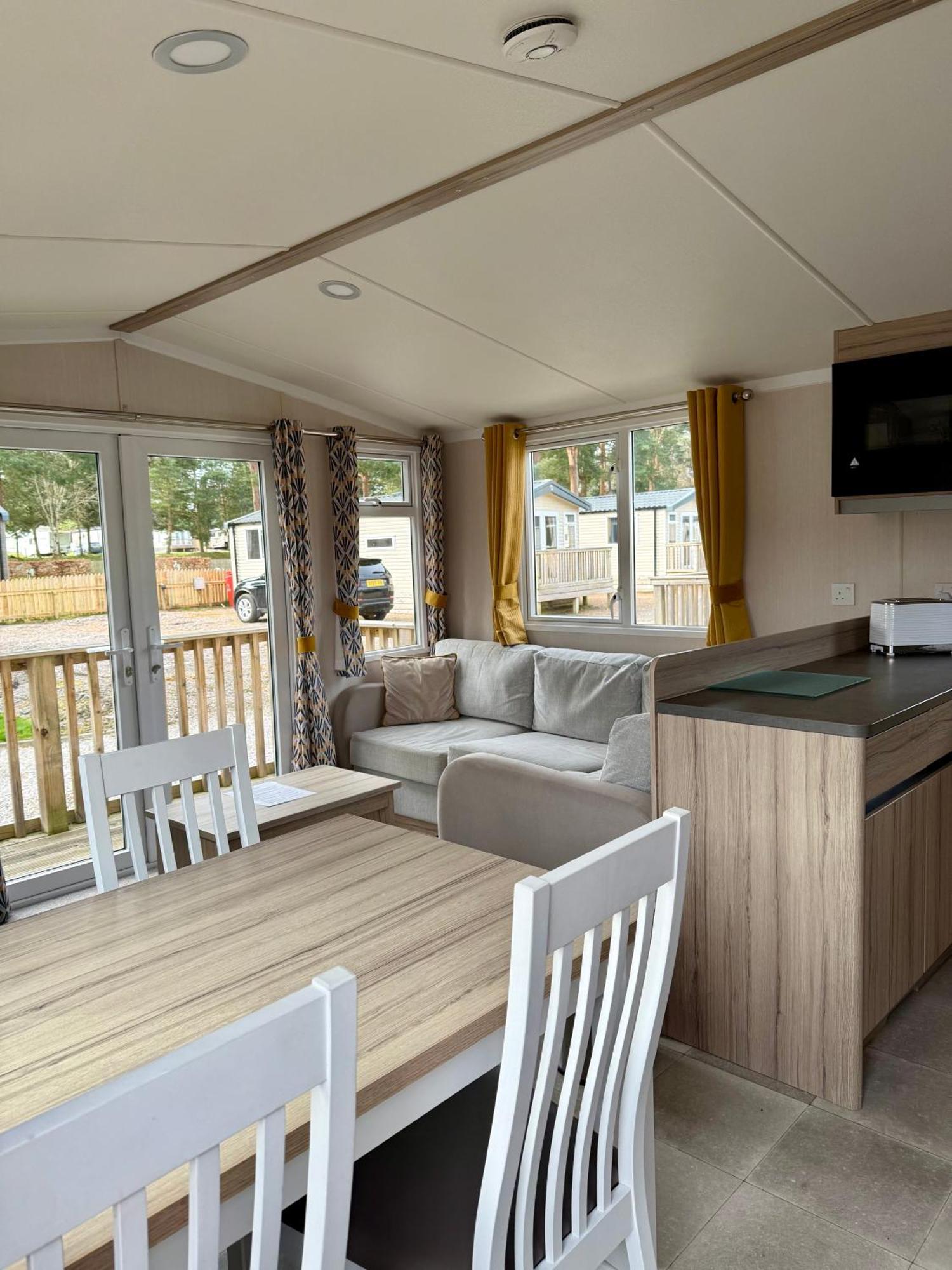 The Trout Van - Beautiful, Luxury Static Caravan Aberlour Exterior photo